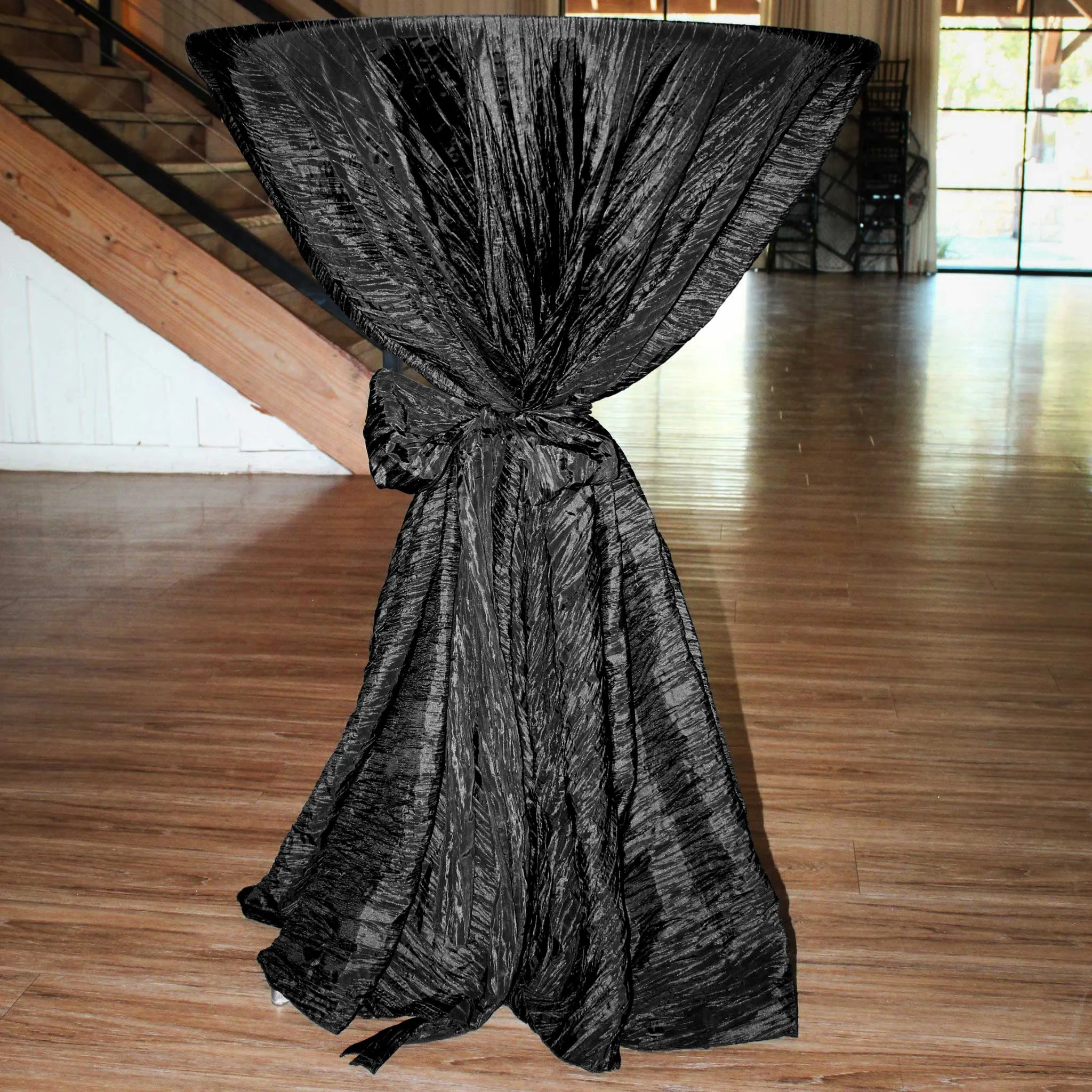 Accordion Crinkle Taffeta 120" Round Tablecloth - Black