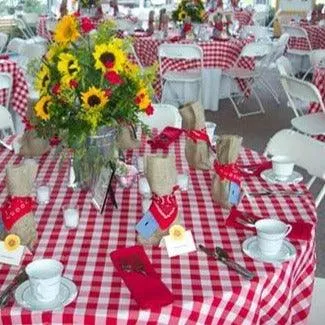 Checkered Outdoor Tablecloth With Umbrella Hole