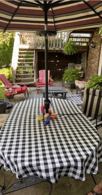 Checkered Outdoor Tablecloth With Umbrella Hole
