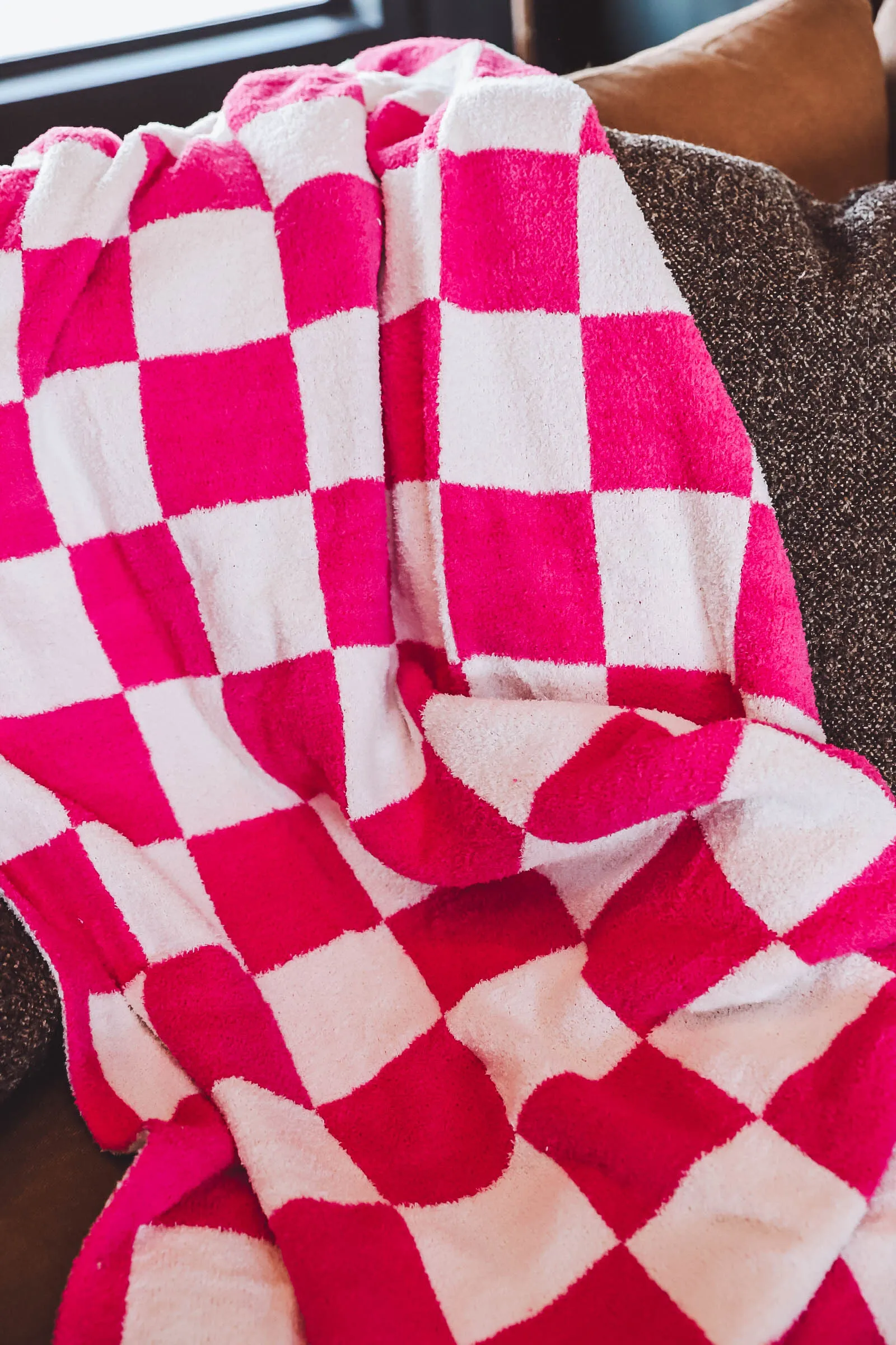Checkered Throw Blanket-Fuchsia