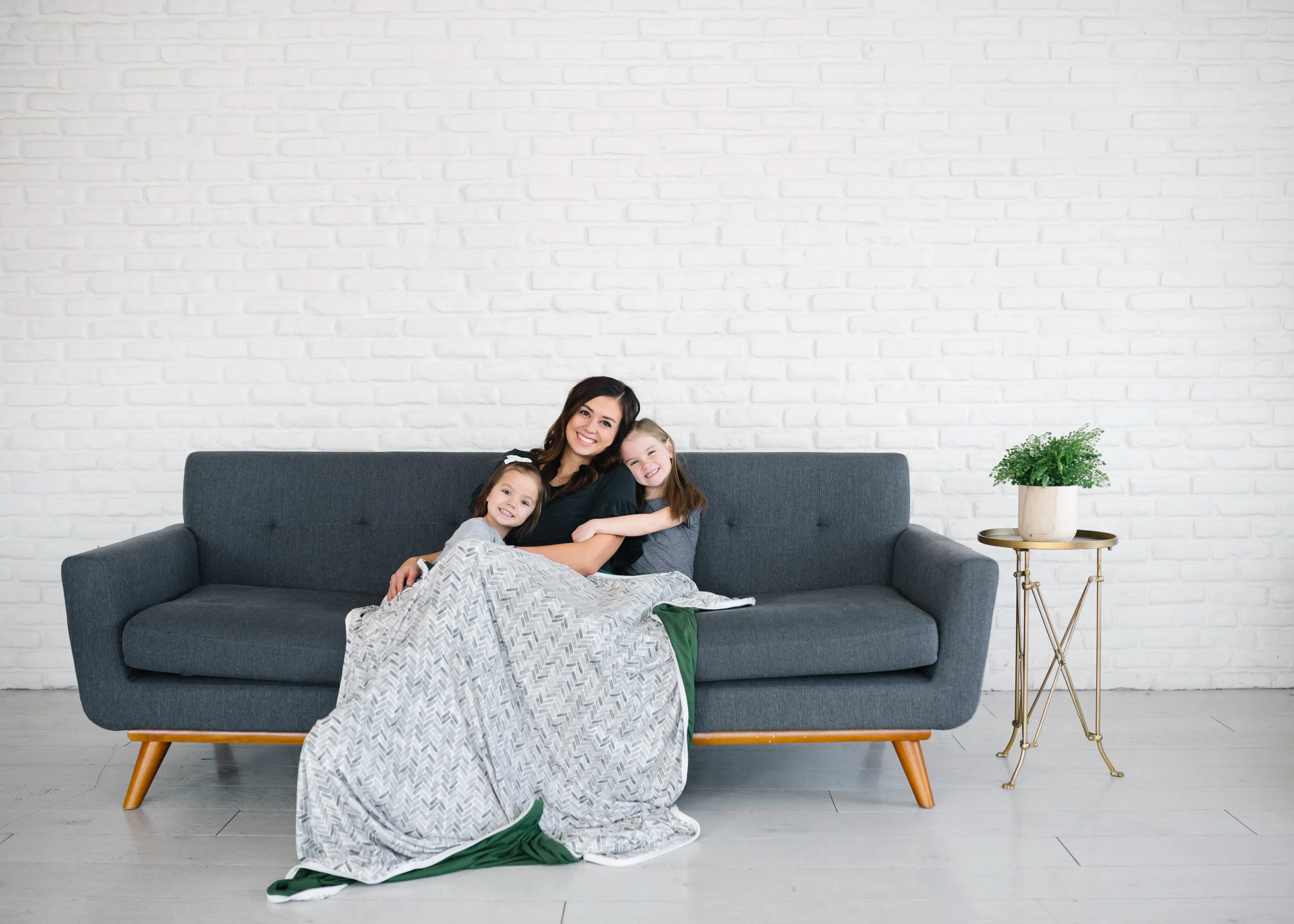 Copper Pearl Three-Layer Jumbo Stretchy Quilt (60"x72") / Alta