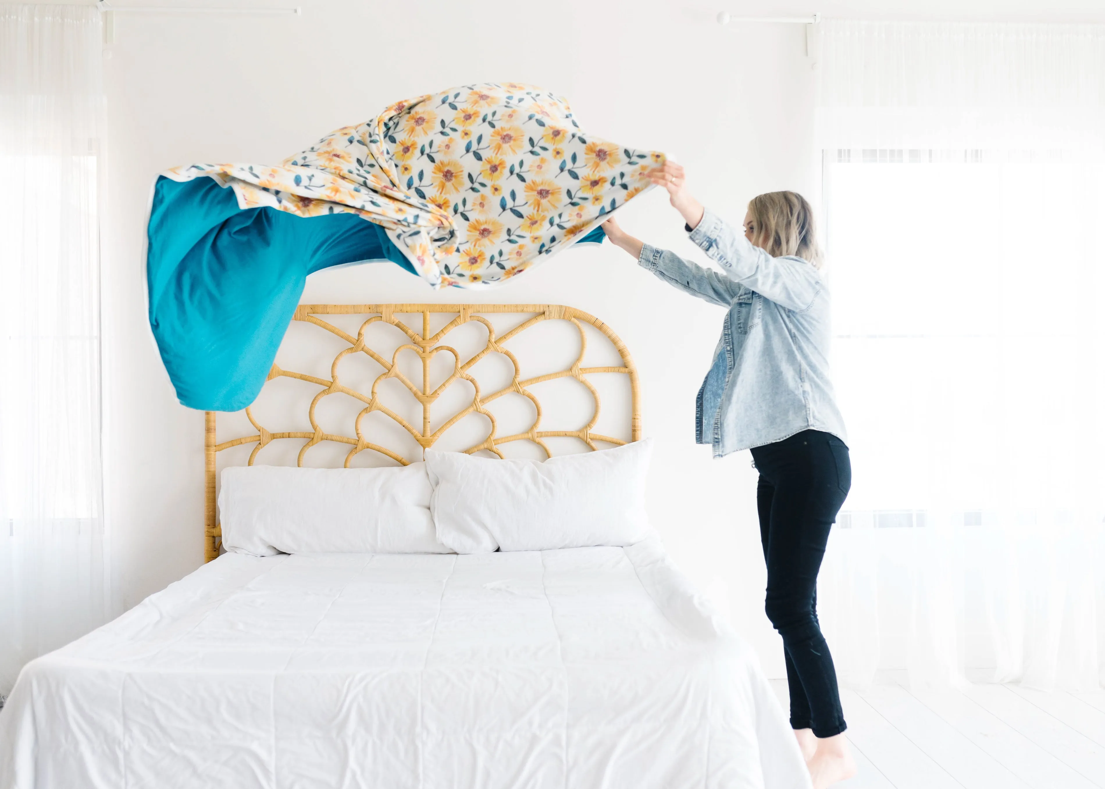 Copper Pearl Three-Layer Jumbo Stretchy Quilt (60"x72") / Sunnie