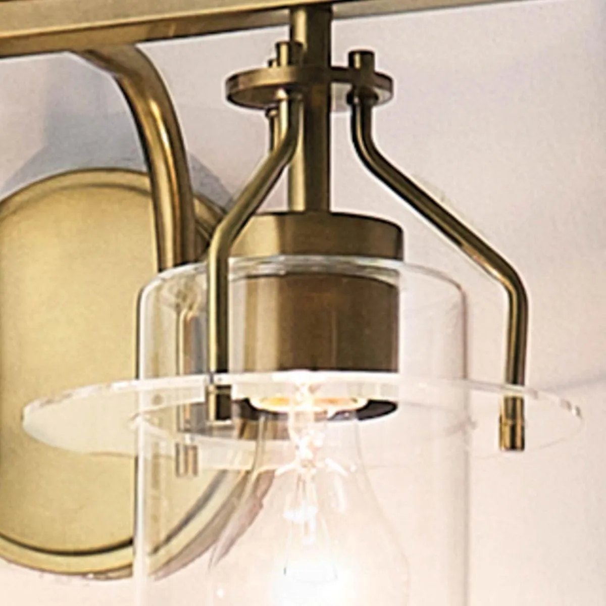 Everett 16 in. 2 Lights Vanity Light Brushed Brass finish