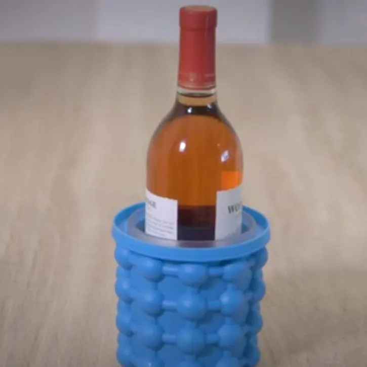Ice Genius - Easy Squeeze Ice Cube Maker