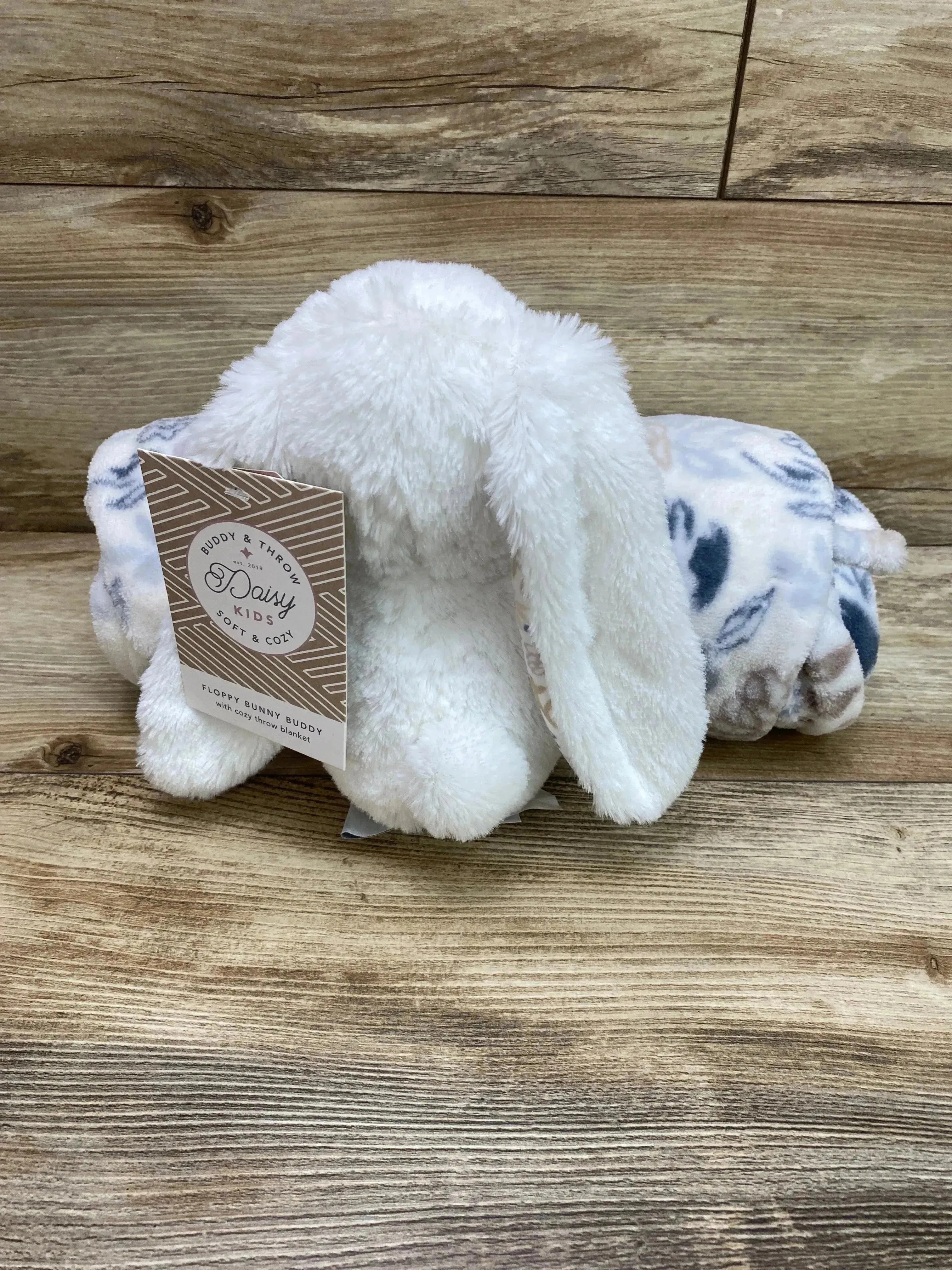 NEW Daisy Kids Floppy Bunny Buddy With Cozy Throw Blanket White