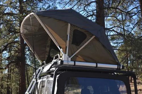 Raptor Series Voyager Rooftop Tent w/ Ladder